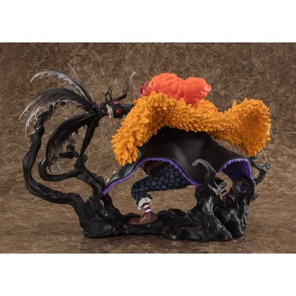 Marshall D. Teach Kurouzu Figur von hinten